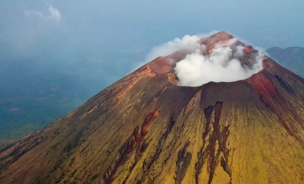 Cúspide del Volcán San Cristóbal. Chinandega